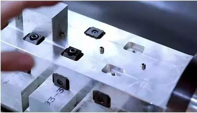 【新手必看】3軸、3+2軸、5軸加工的區(qū)別是什么？(圖12)